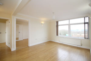 Lounge- click for photo gallery